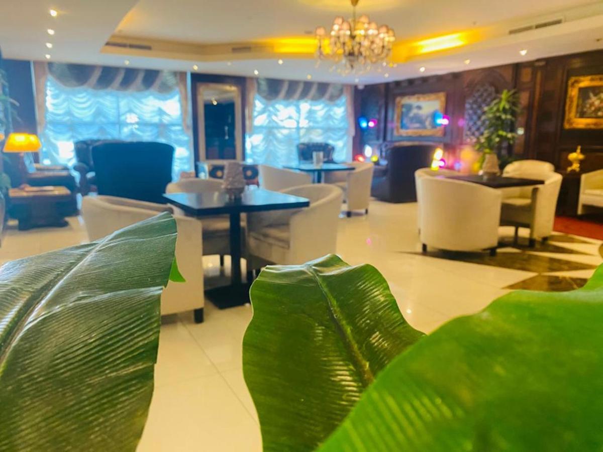 Tourist Hotel Doha Eksteriør billede