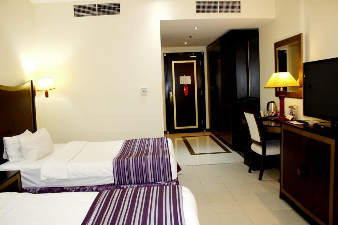 Tourist Hotel Doha Eksteriør billede