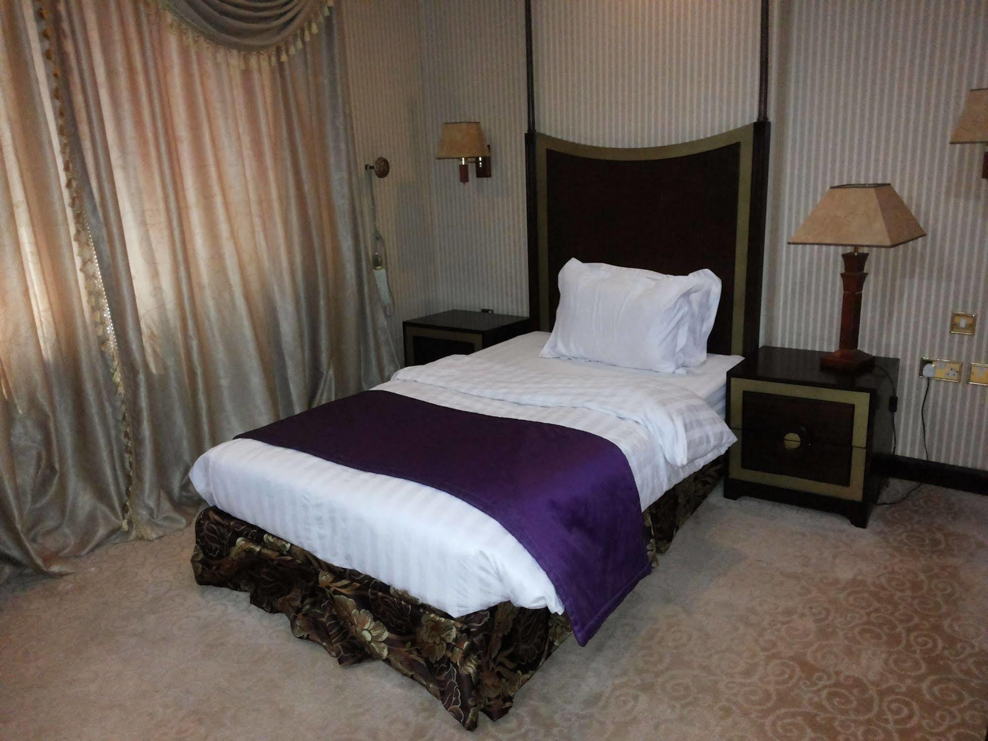 Tourist Hotel Doha Eksteriør billede